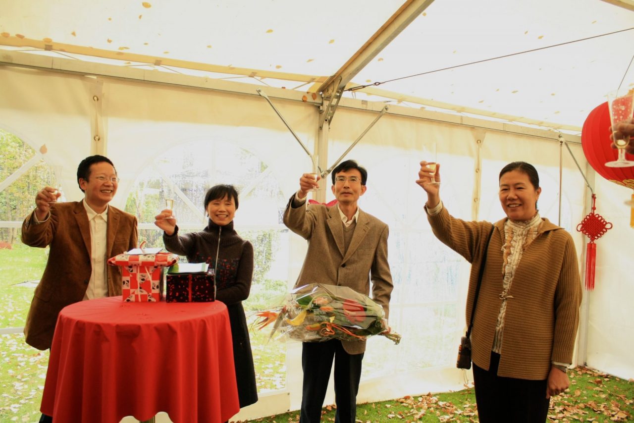 中国驻瑞士大使馆教育处欢迎欢送会